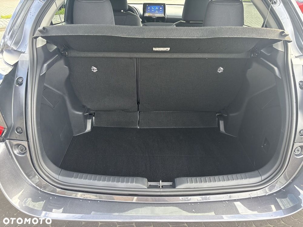 Toyota Yaris Hybrid 1.5 Style - 12