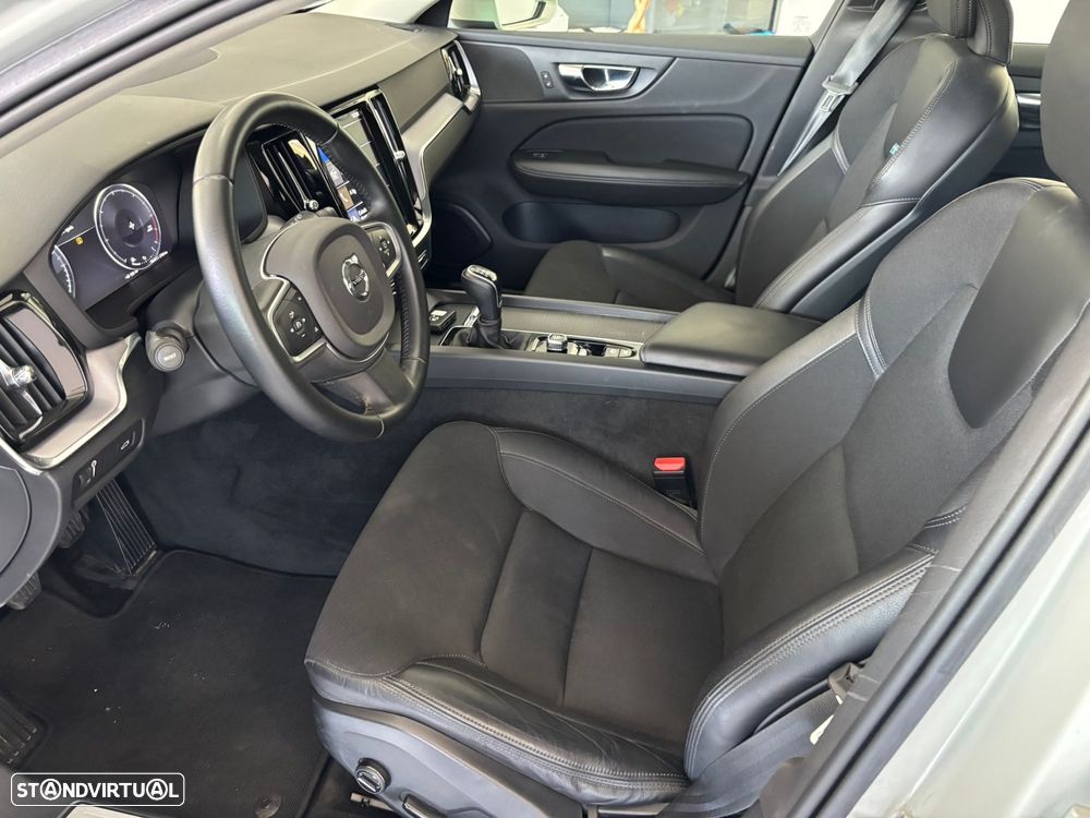 Volvo V60 2.0 D3 Momentum - 9
