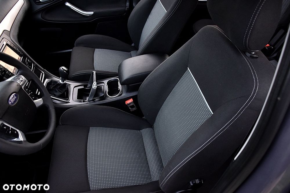 Ford S-Max 2.0 TDCi DPF Business Edition - 30