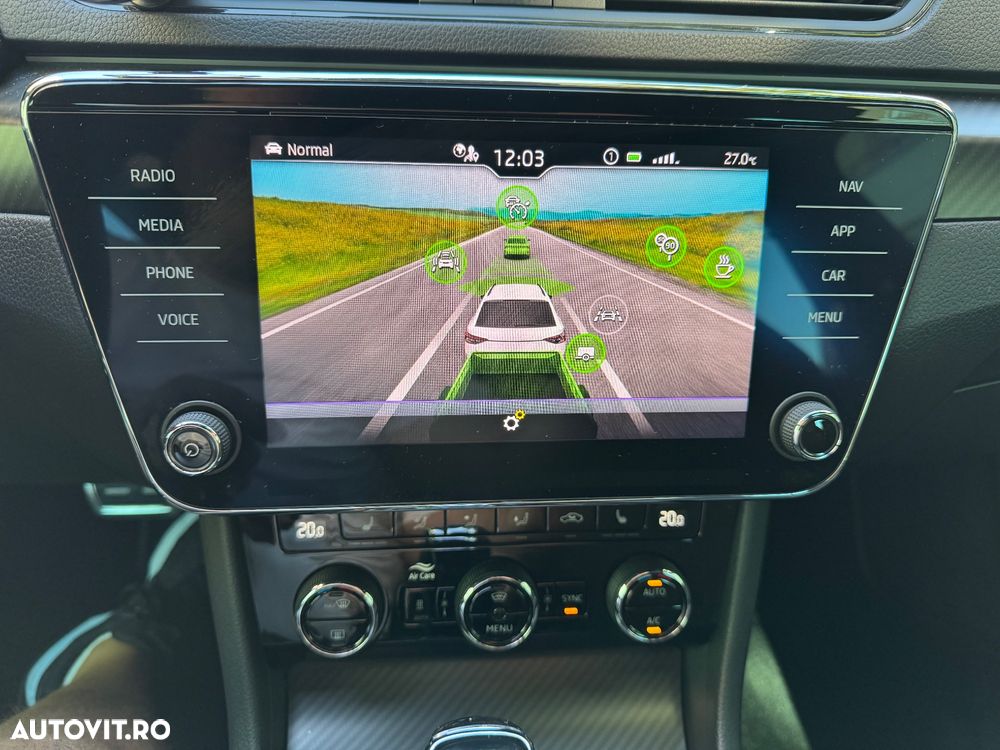 Skoda Superb 2.0 TDI DSG Sportline - 14
