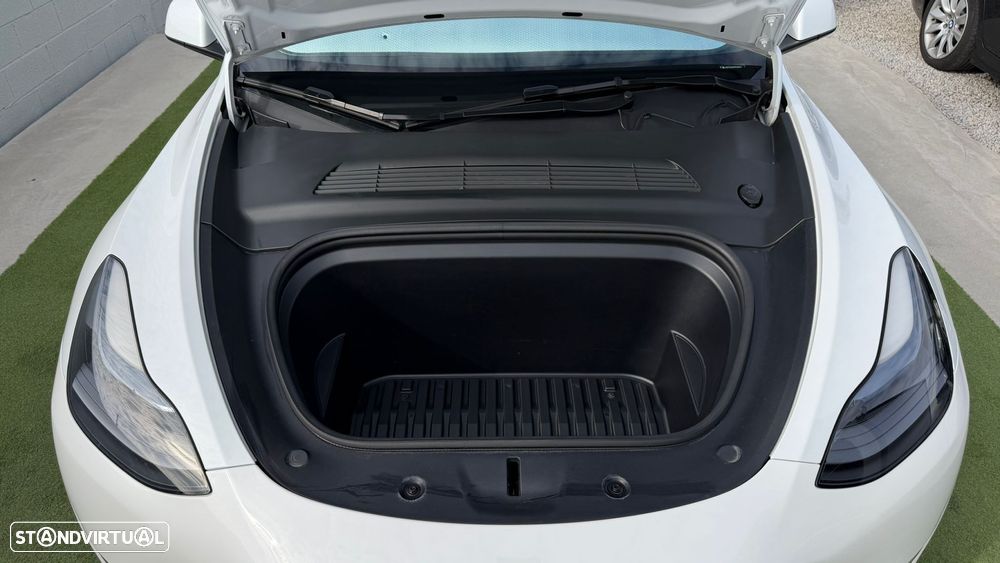 Tesla Model Y Long Range Tração Integral - 37