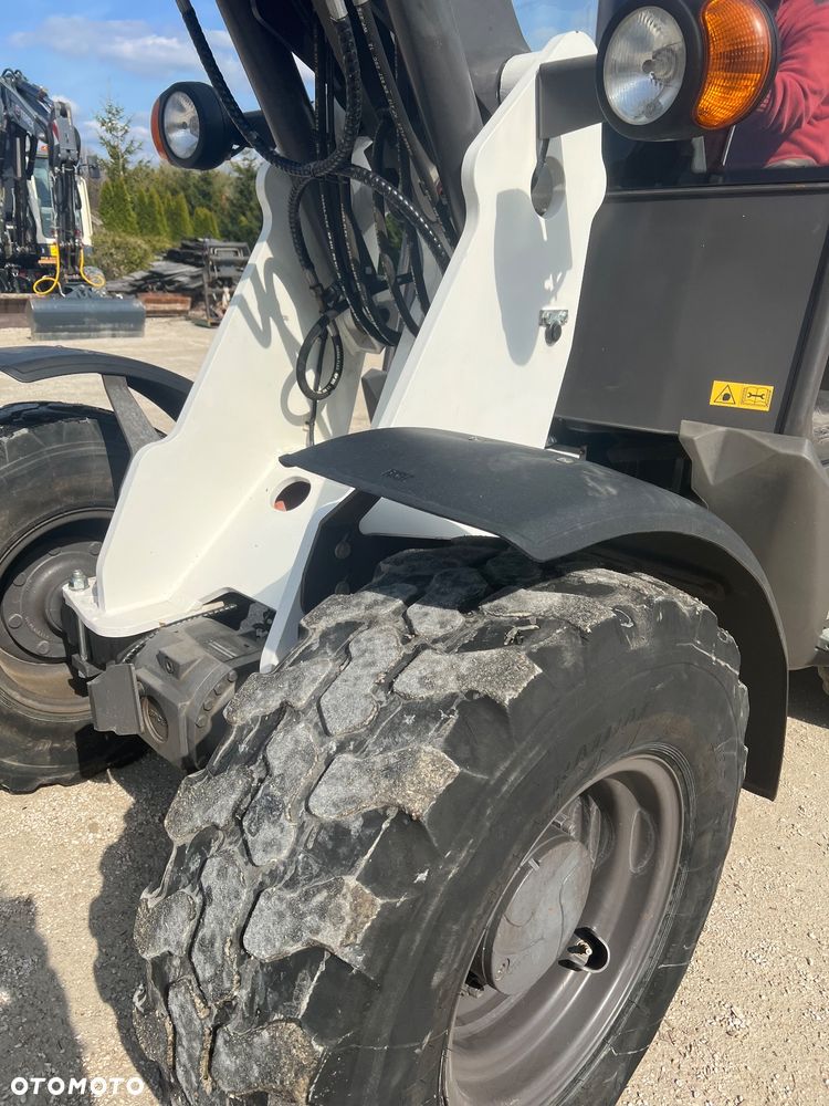 Hitachi ŁADOWARKA HITACHI ZW75 szybkozłącze hydr. Łyżka widły Cat 906 907 908 Deutz Volvo Liebherr Zw 75 5ton szybka jazda! MECALAC Jcb - 4