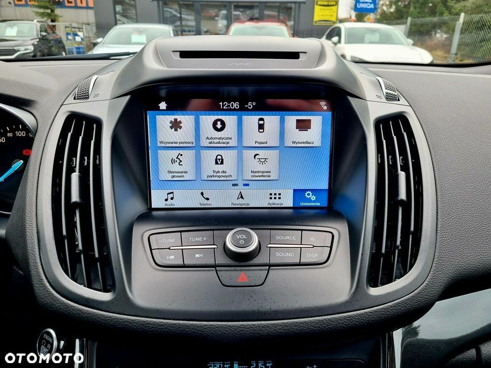 Ford Kuga 2.0 TDCi FWD Titanium - 24