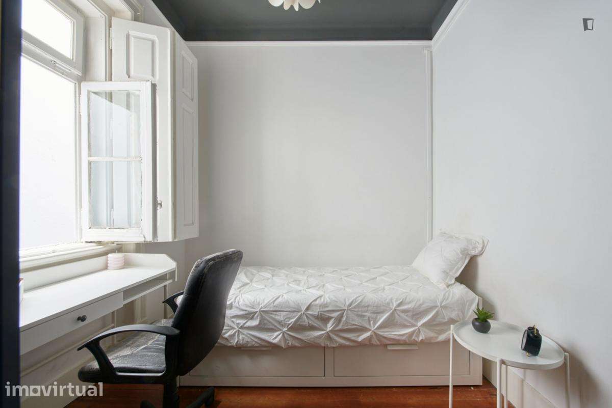 Quarto - localizado em Arroios Lisbon - Grande imagem: 2/20
