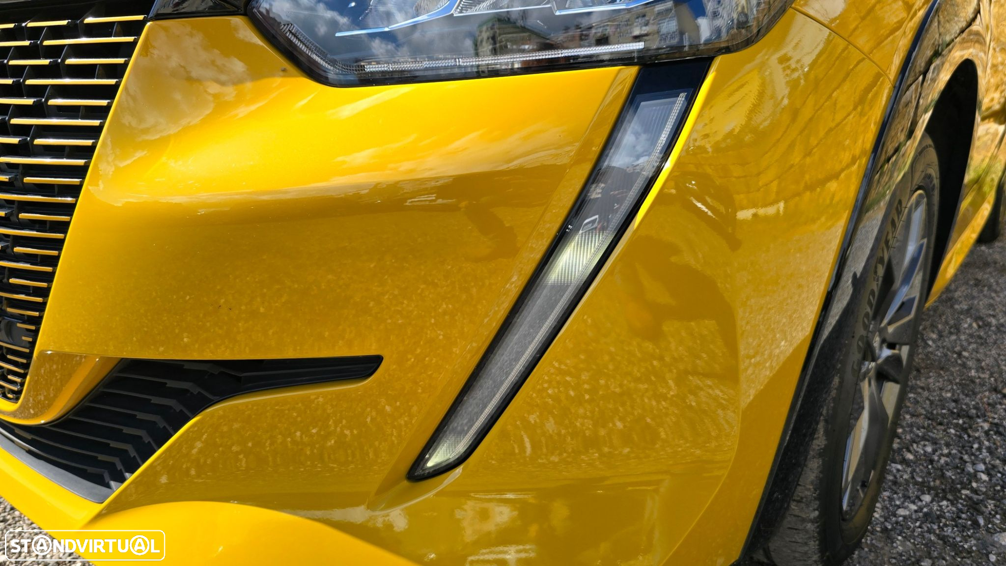 Peugeot e-208 Allure - 56