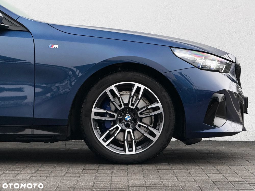 BMW Seria 5 520d xDrive - 9