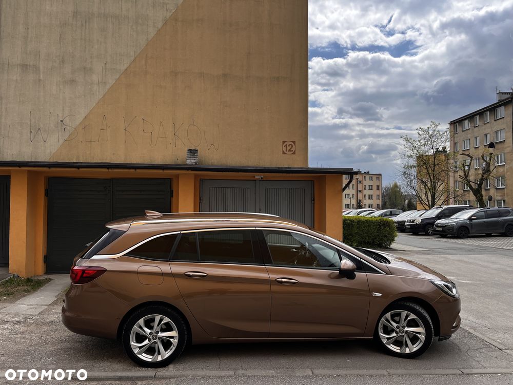 Opel Astra 1.4 T Elite S&S - 23