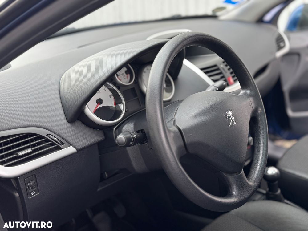 Peugeot 207 1.4 VTi Active - 12
