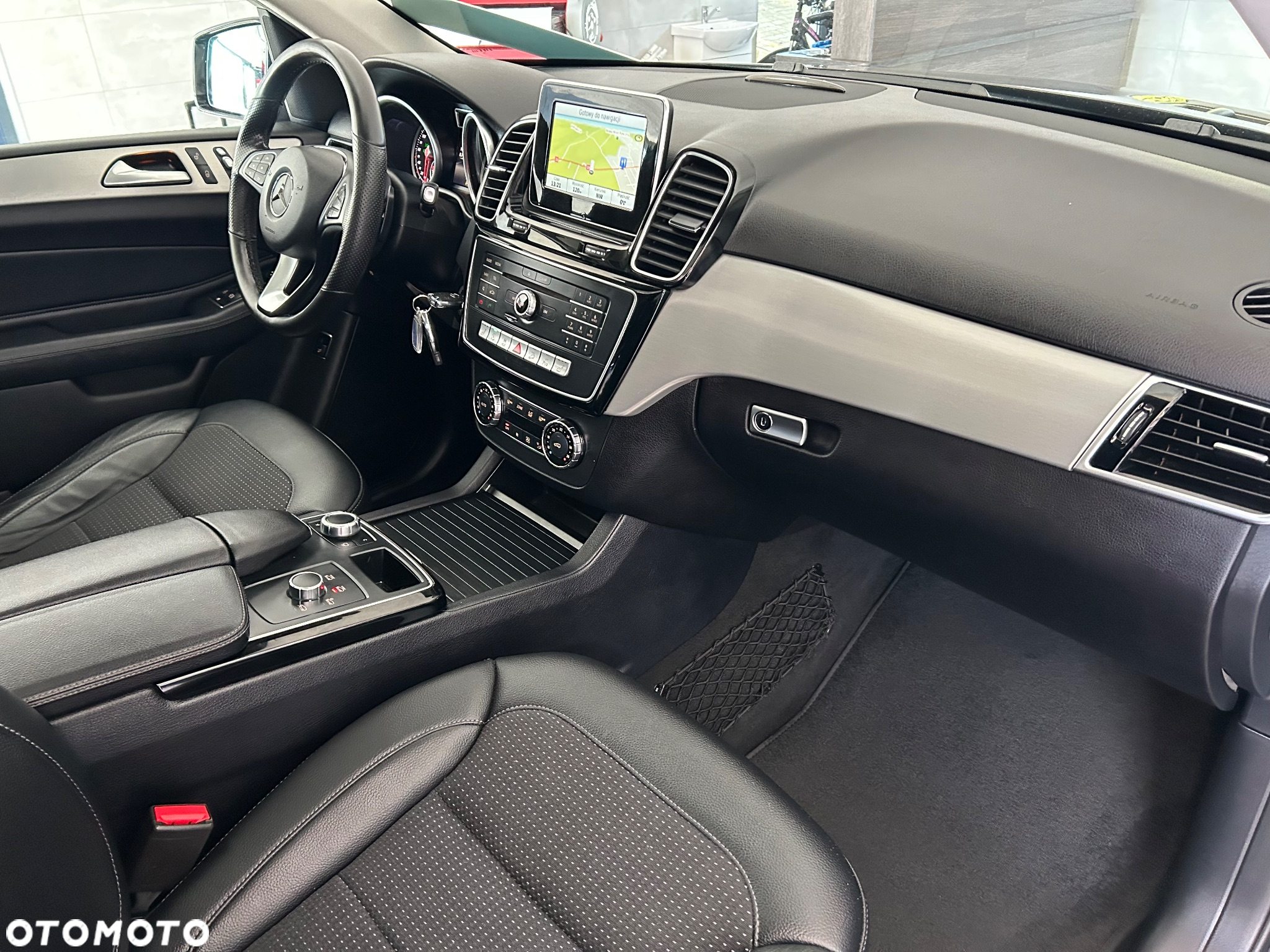 Mercedes-Benz GLE 250 d 4Matic 9G-TRONIC - 30