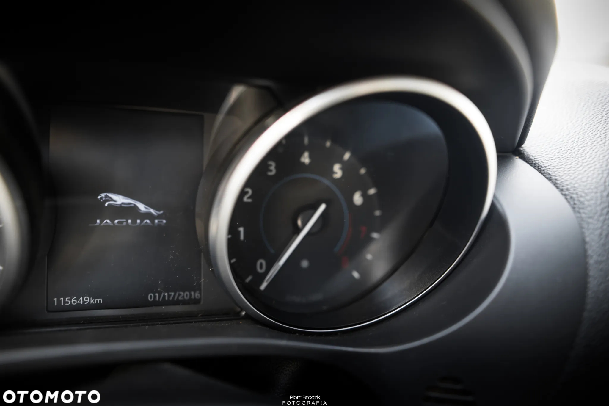 Jaguar F-Pace 25t AWD Prestige - 11