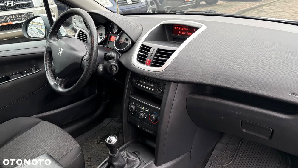 Peugeot 207 70 HDi FAP Filou - 11