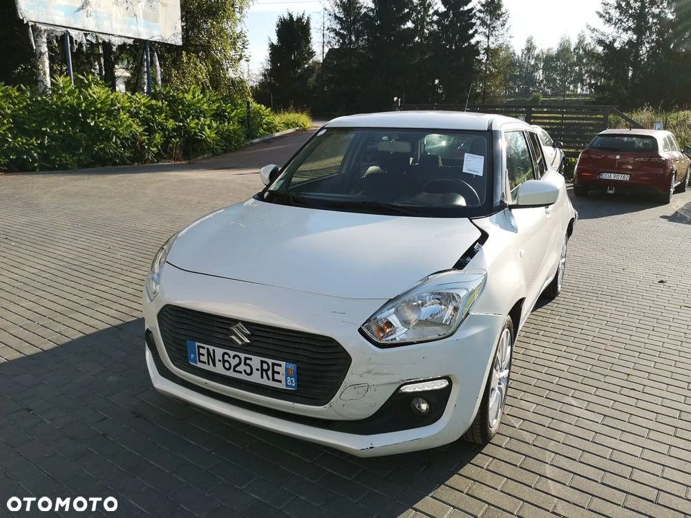 Suzuki Swift 1.2 Premium Plus - 2