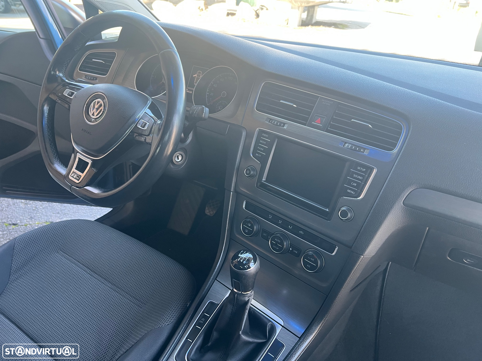 VW Golf 2.0 BlueTDI Highline - 5