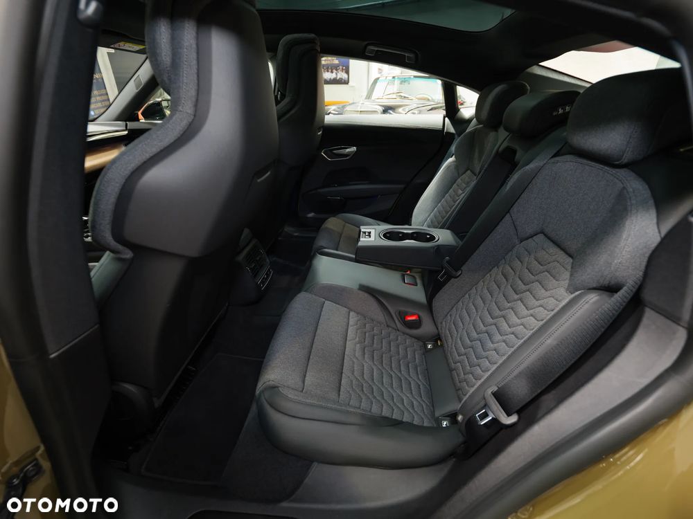 Audi e-tron GT - 19