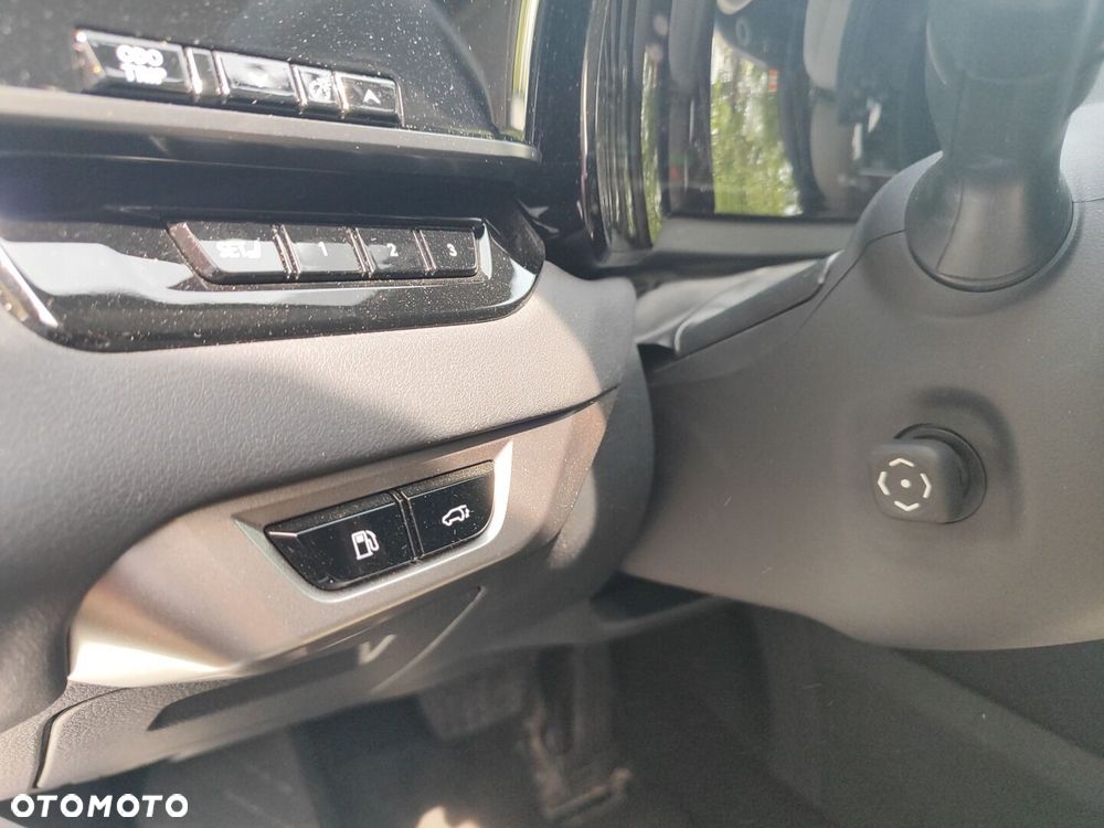Lexus RX 450h+ F Sport Design - 23