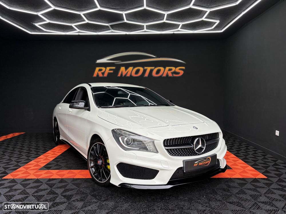 Mercedes-Benz CLA 220 CDI 7G-DCT AMG Line - 3
