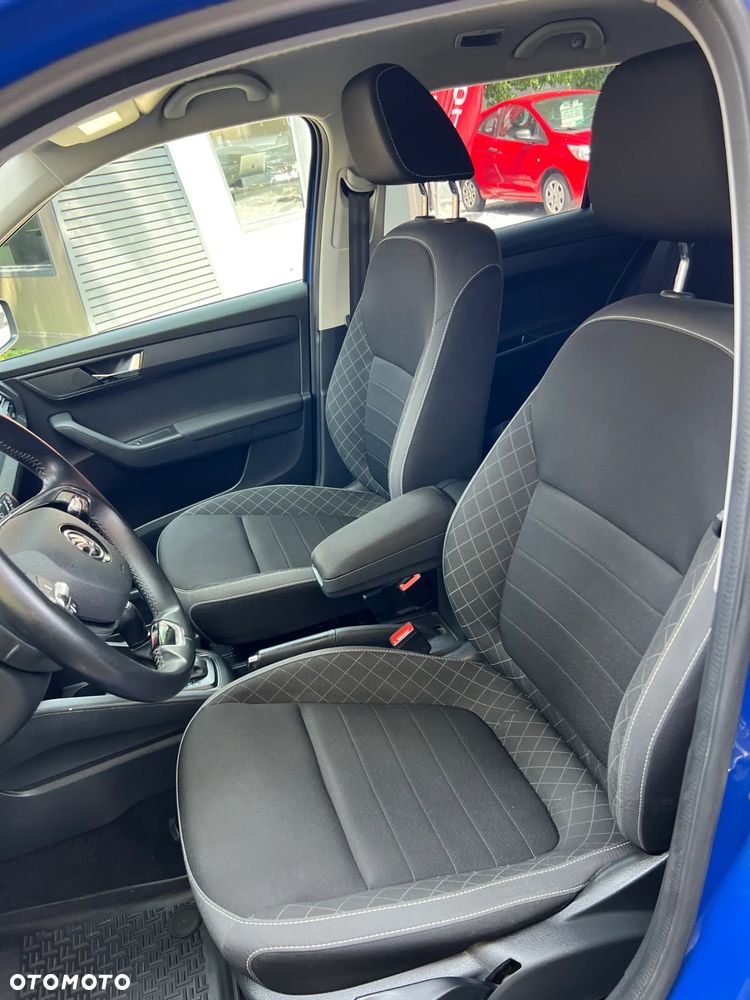 Skoda Fabia 1.0 TSI Style Color DSG - 33