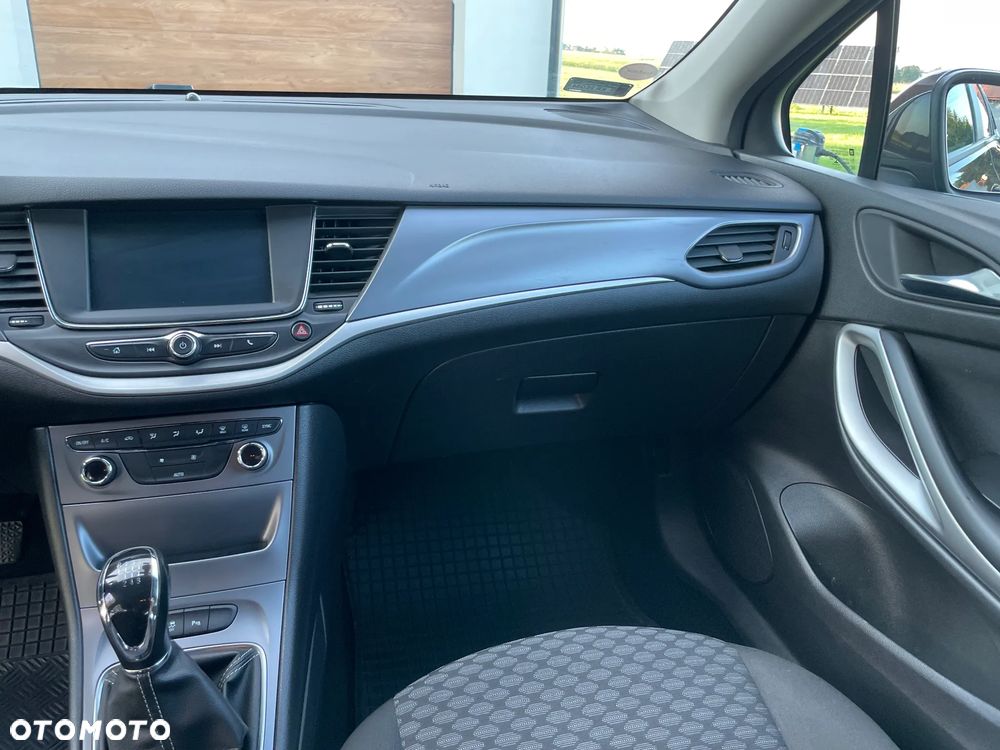 Opel Astra 1.4 T Enjoy - 12