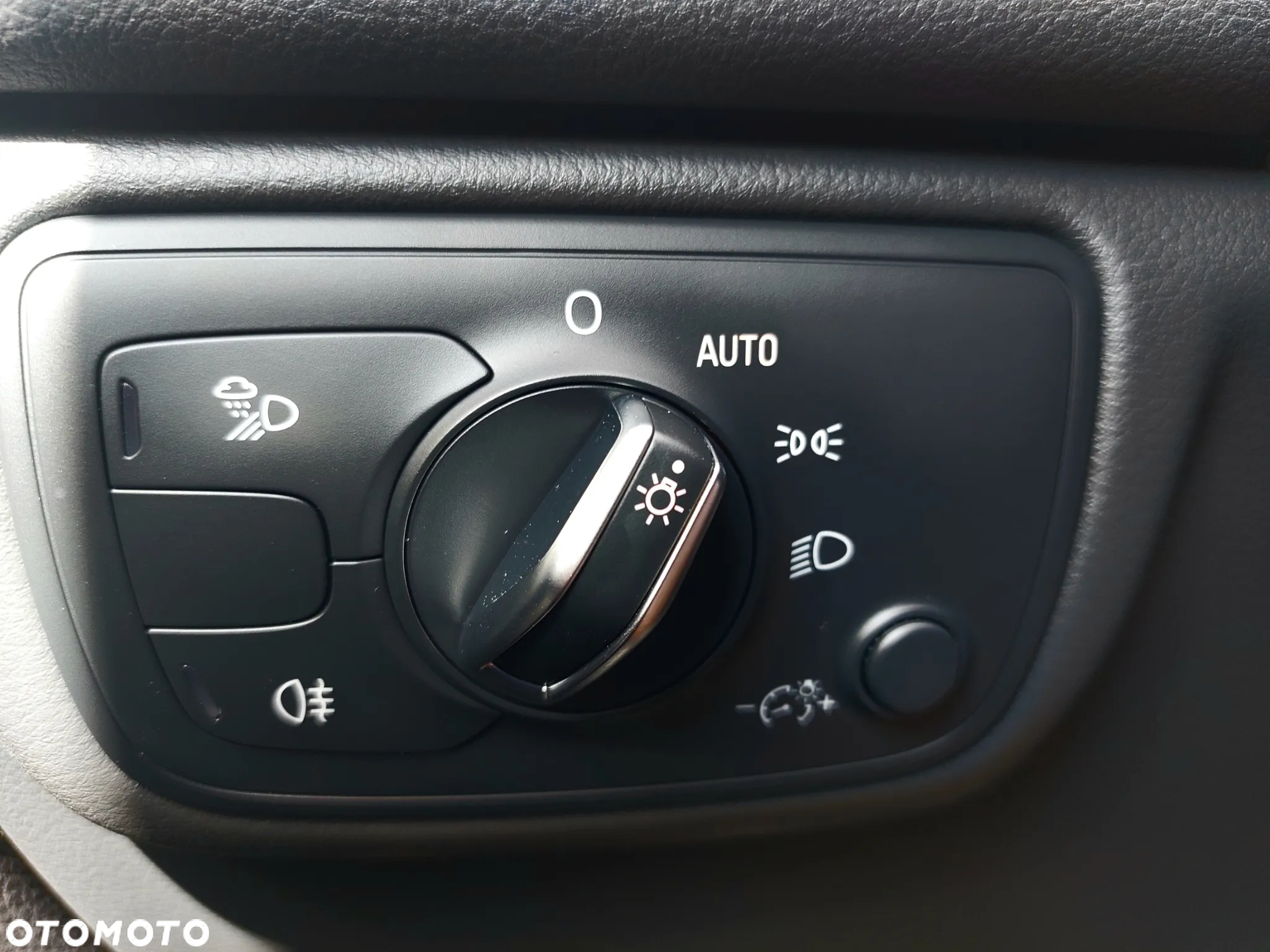 Audi A6 Avant 2.0 TDI Ultra S tronic - 31