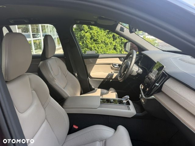 Volvo XC 90 B5 B AWD Plus Bright - 22