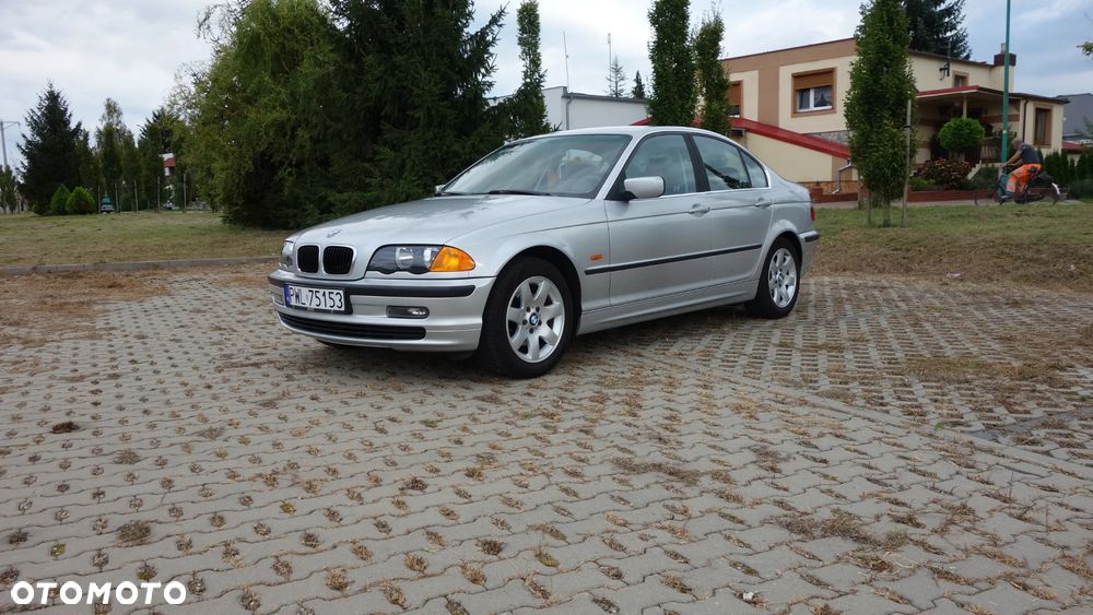 BMW Seria 3 320i - 2