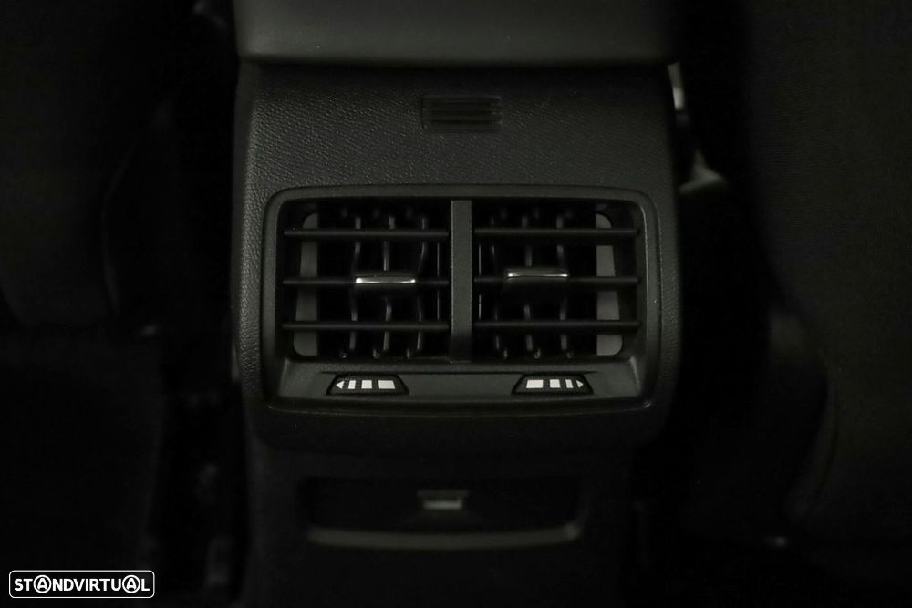 Citroën C4 X 1.5 BlueHDi Feel Pack EAT8 - 22