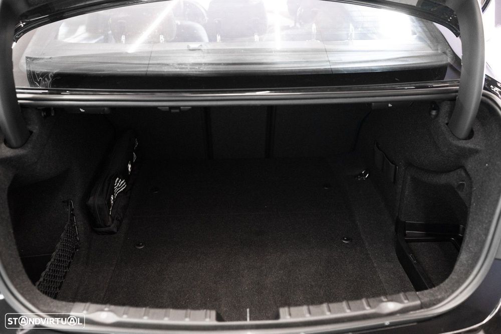 BMW 320 d Auto Pack M - 21