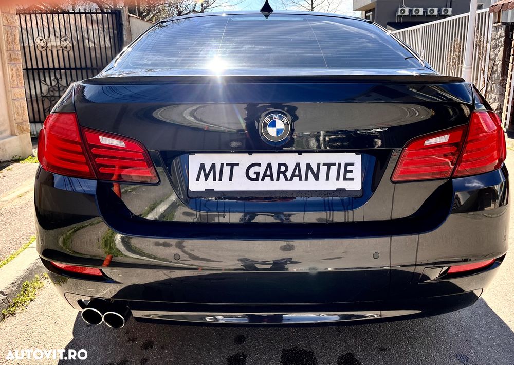 BMW Seria 5 525d Aut. Luxury Line - 7