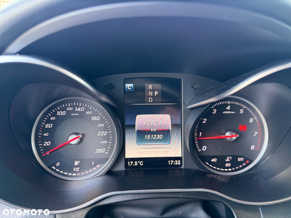 Mercedes-Benz GLC - 25