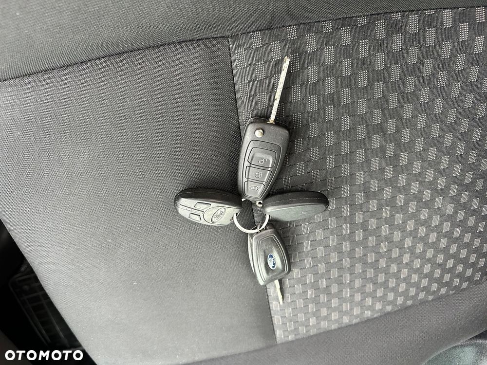 Ford Transit - 19