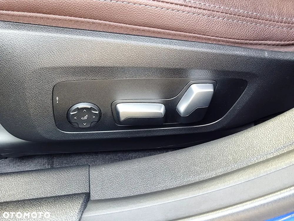 BMW i4 80.7kWh M50 - 16