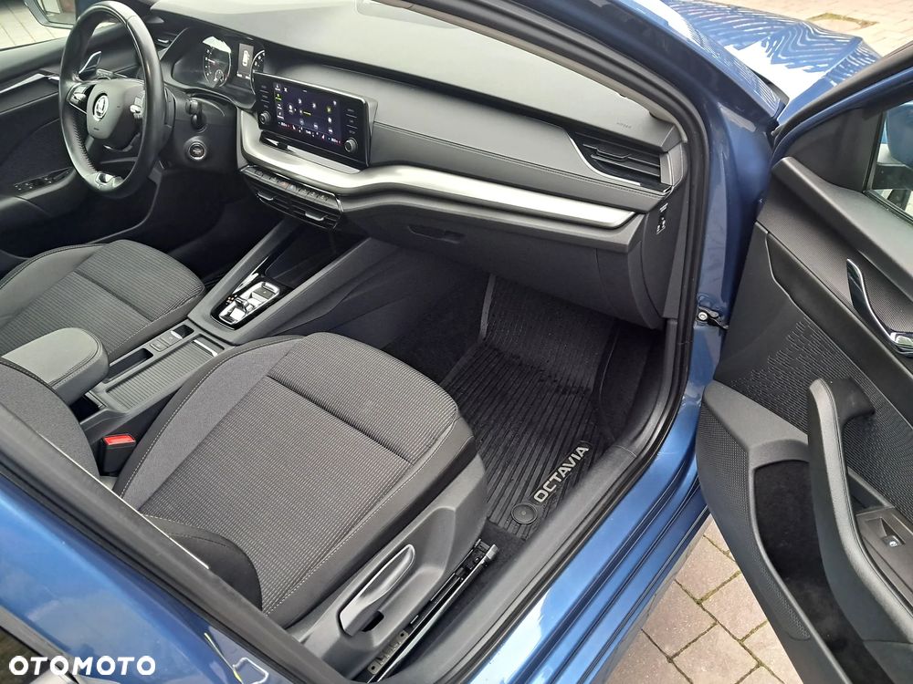Skoda Octavia 2.0 TDI SCR Ambition DSG - 13