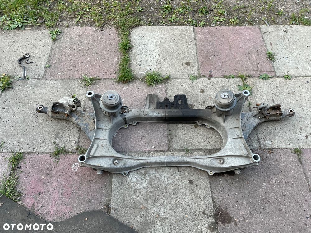 WÓZEK SANKI PRZÓD LEXUS GS450H 2006-2012 - 1