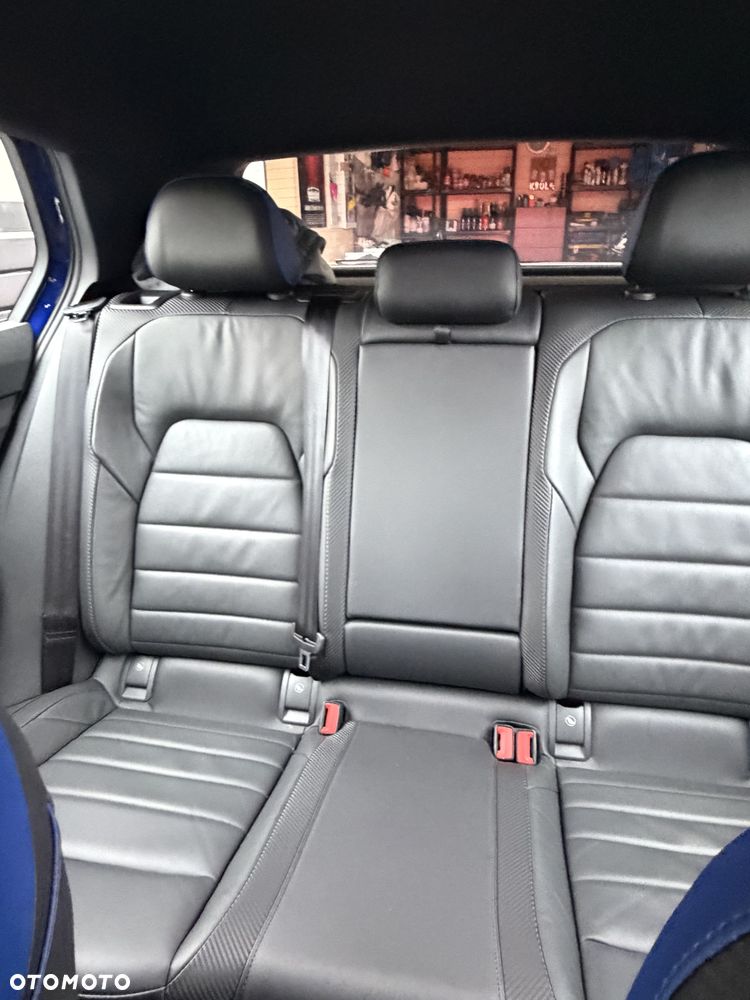 Volkswagen Golf - 33