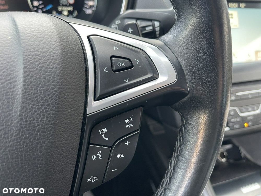 Ford Mondeo - 33