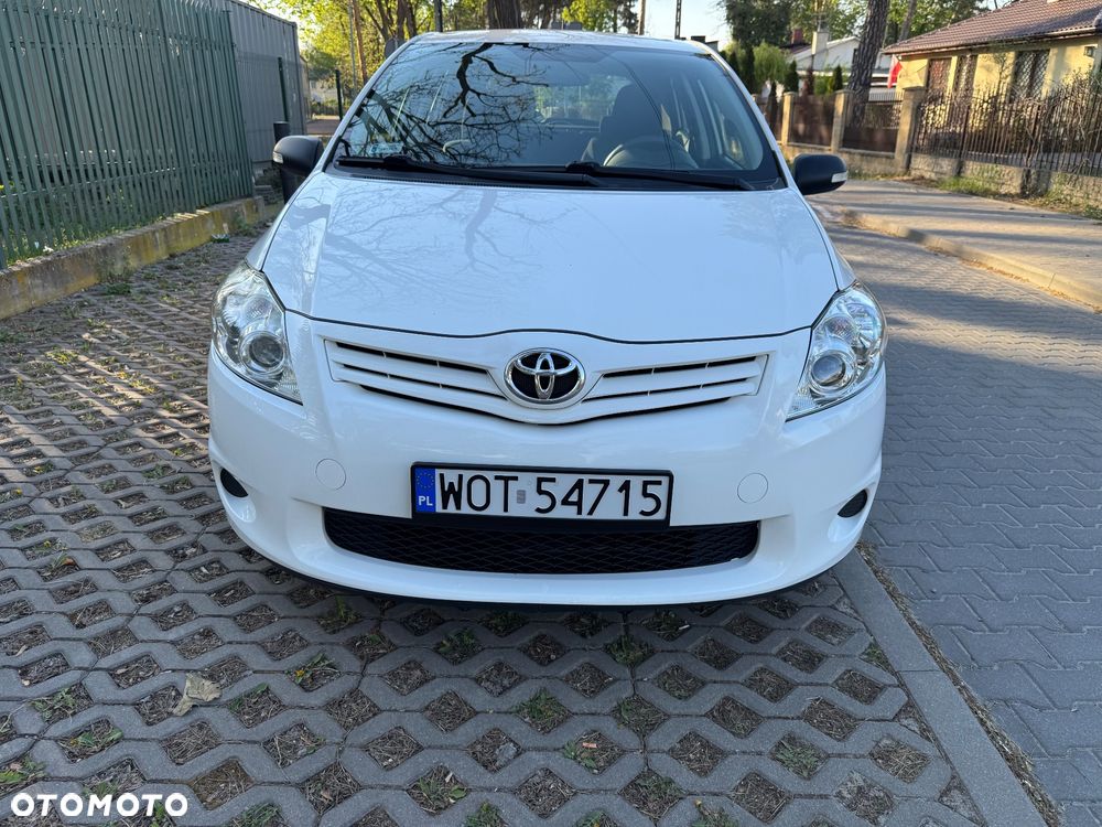 Toyota Auris 1.4 D-4D 2010 - 2