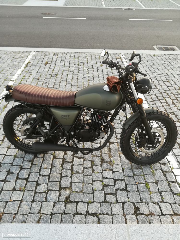 Mutt Hilts Green - 3