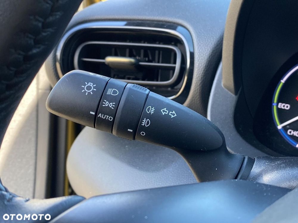Toyota Yaris Cross Hybrid 1.5 Premiere Edition - 22