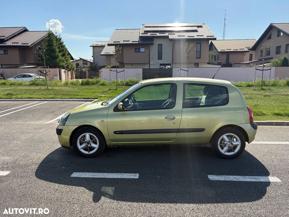 Renault Clio - 2