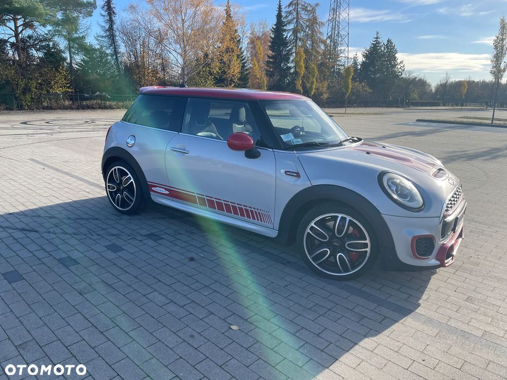 MINI John Cooper Works - 4