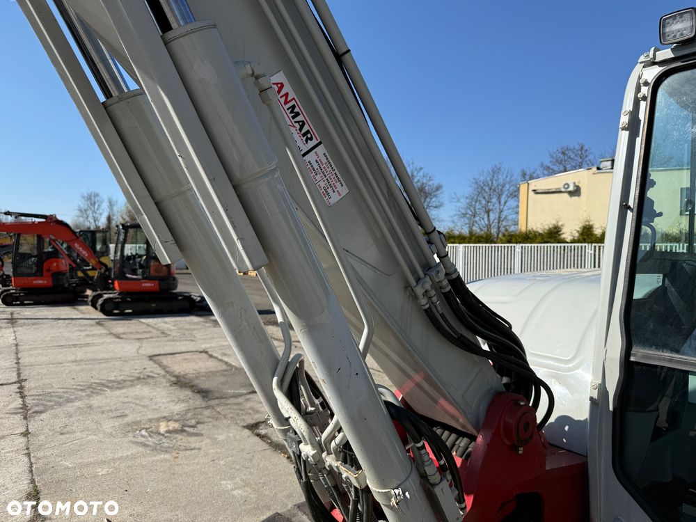 Takeuchi TB290 - 13