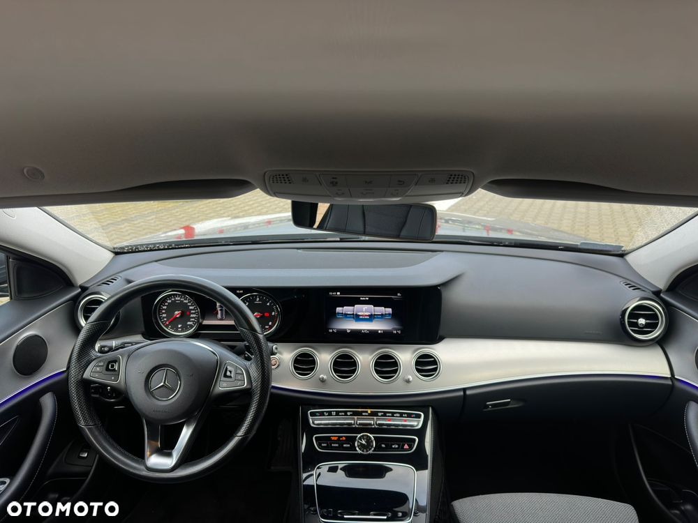 Mercedes-Benz Klasa E 220 d 9G-TRONIC - 15