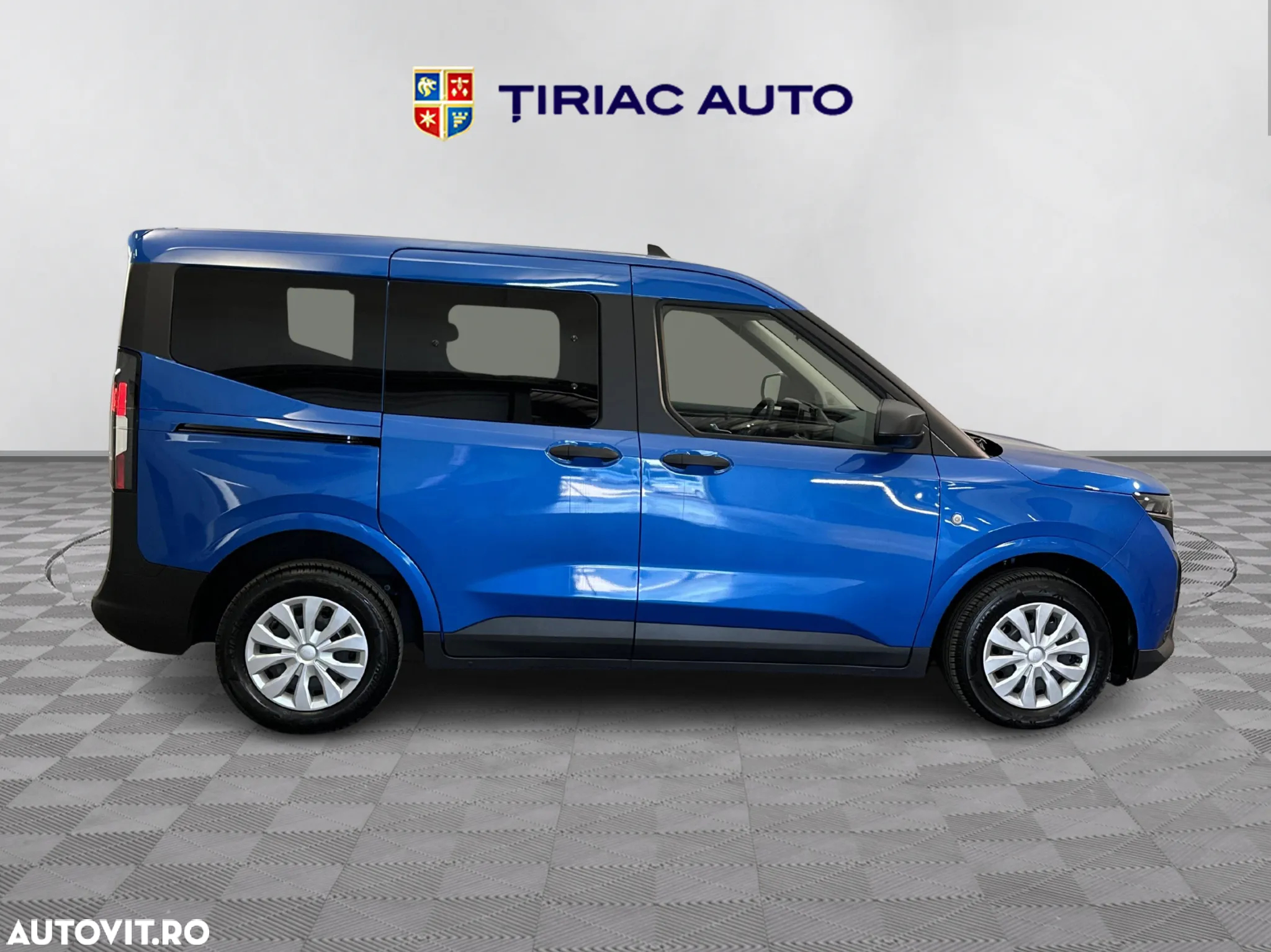 Ford Tourneo Courier - 6