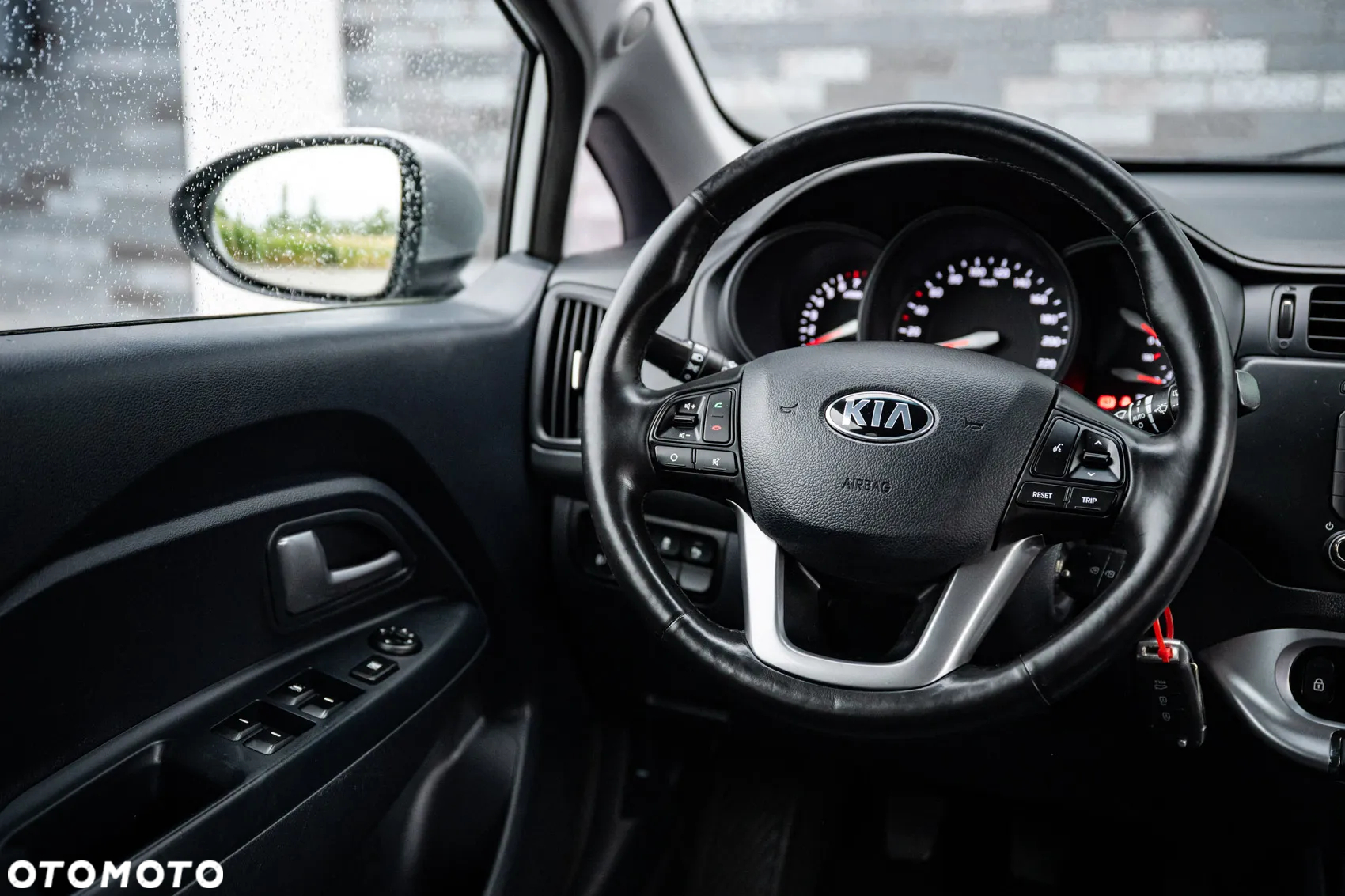 Kia Rio 1.2 Dream Team Edition - 10