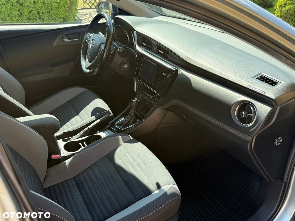 Toyota Auris - 30