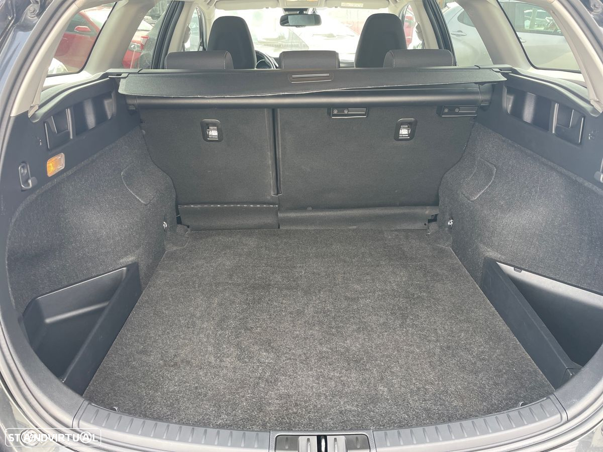 Toyota Auris Touring Sports 1.4 D-4D C.+P.Techo+P.Sport - 10