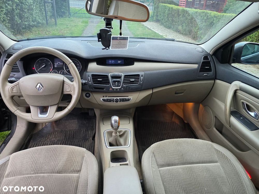 Renault Laguna 2.0 DCi Confort Dynamique - 21