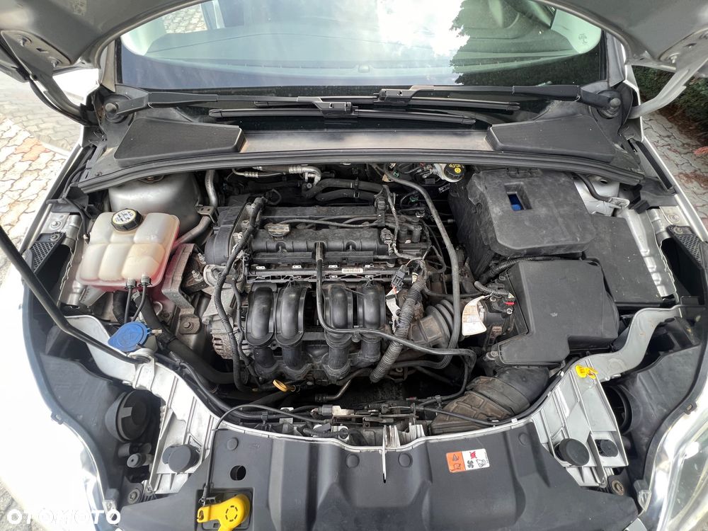 Ford Focus 1.6 Trend - 27