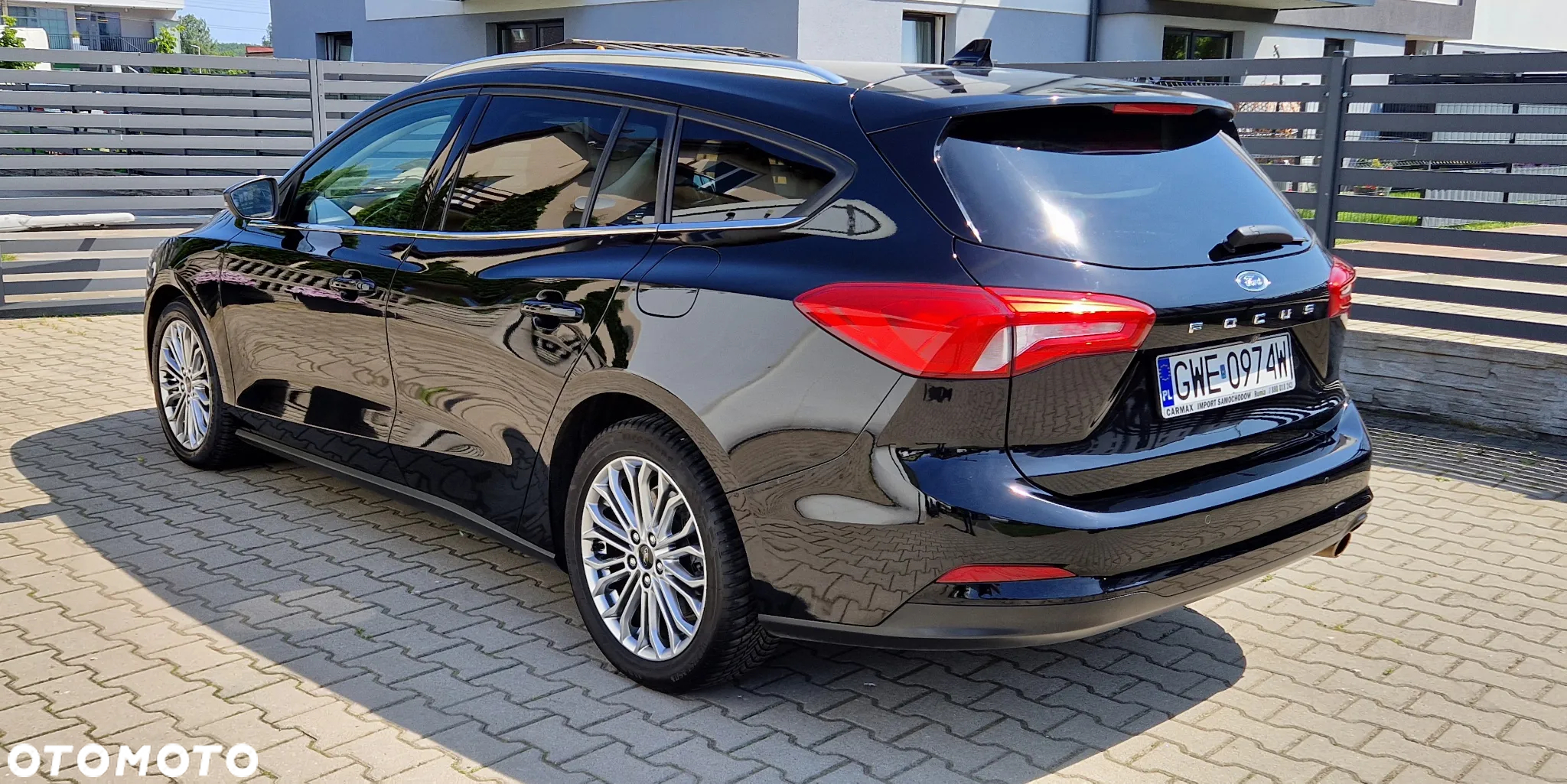 Ford Focus 1.5 EcoBoost Titanium X - 3
