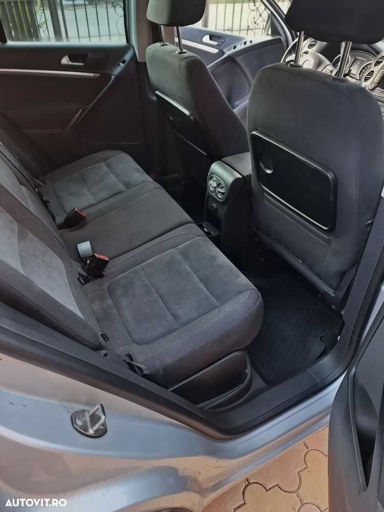 Volkswagen Tiguan 2.0 TDI 4Motion Sport & Style - 9